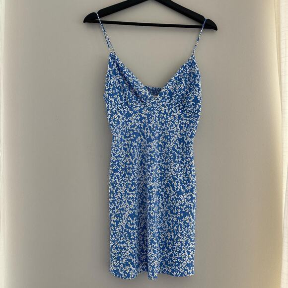 Zara blue and white floral - Picture 2 of 5